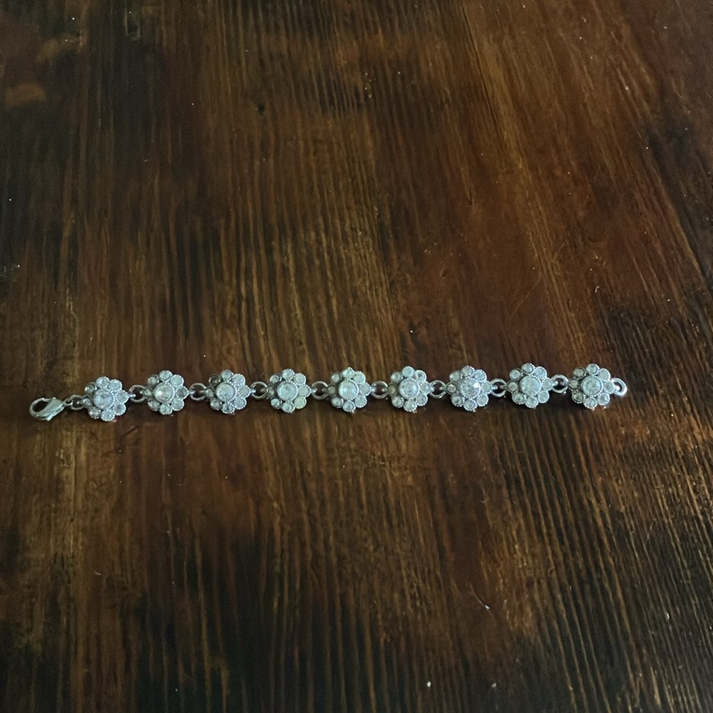 Elegant Silver Tone Floral Bracelet